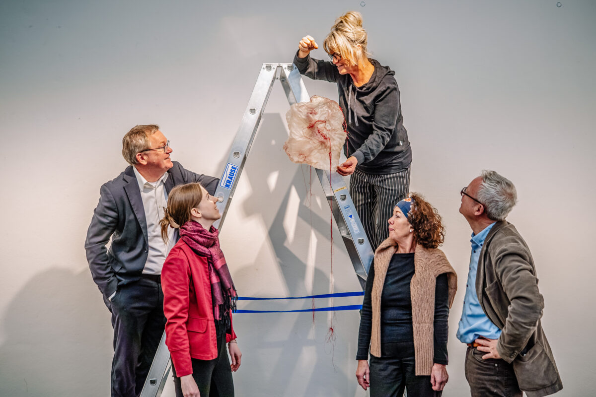 Ariadne-Installation verstrickt Kunst und Publikum in Amberg