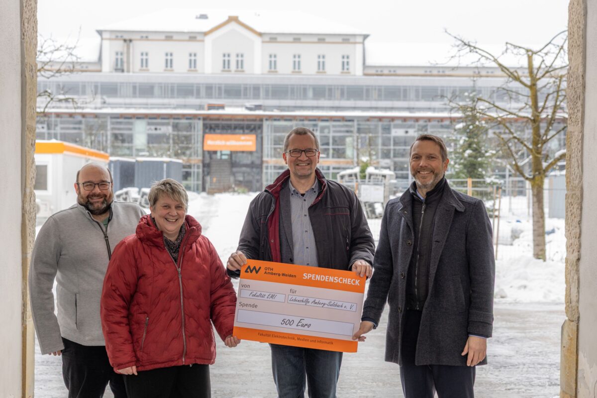 OTH Amberg-Weiden spendet 500 EUR an Lebenshilfe Amberg-Sulzbach