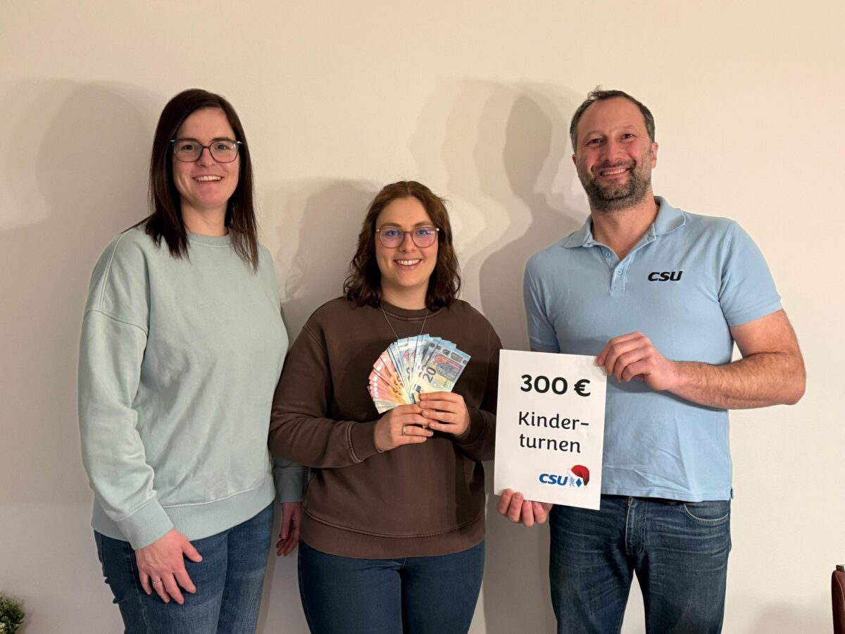 CSU-Ortsverband spendet 600 Euro für Kinder in Schwarzenbach