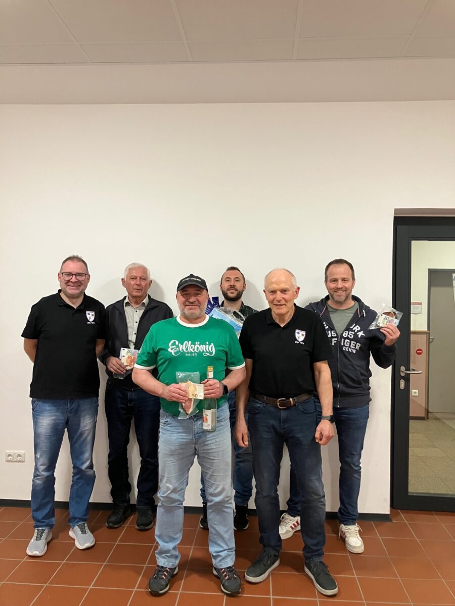 Anton Keilwerth gewinnt FC-Hirtweiher-Preisschafkopf in Pressath